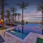 Classy 1-Bedroom Apartment In Ancient Sands With Pool View